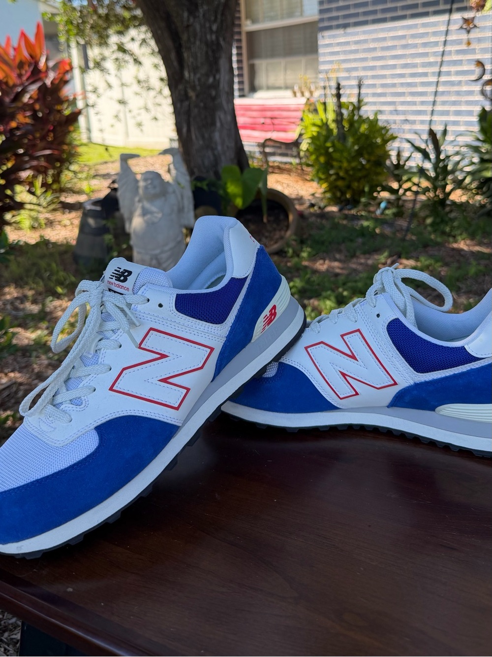 New Balance Men’s White, Blue & Red Retro Runner Sneakers